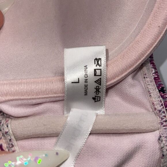 Ambrielle XL Art Pink Print -16W L top Crisscross Gold Hook tie neck - Picture 6 of 6